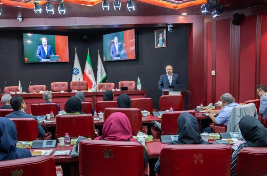 مقاومت در برابر نوآوری علتتأخیر در تحول نظام آموزشی شده است_اسکوار 7 شهاب جوانمردی