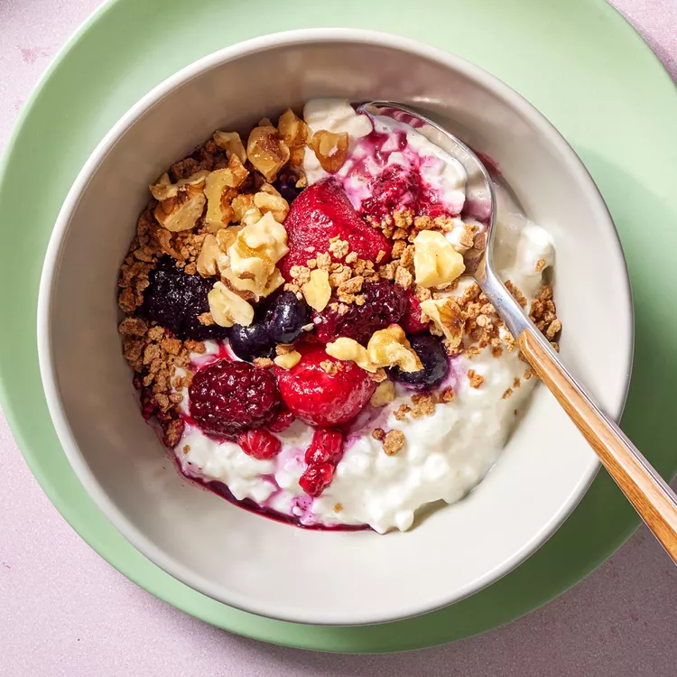 1734480278 145 ۱۷ صبحانه آسان بدون قند مصنوعی اسکوار.webp