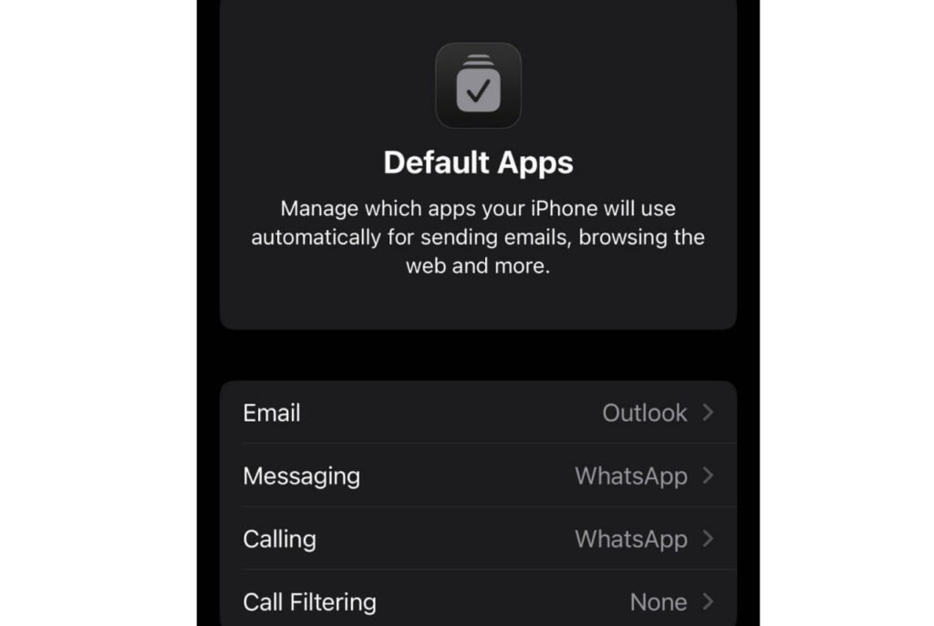 حالا می‌توان واتساپ را به عنوان برنامه پیش‌فرض تماس و پیام آیفون انتخاب کرد