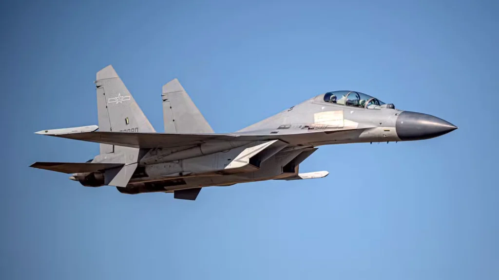 جنگنده Shenyang J-16