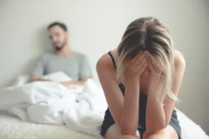 تغییرات عاطفی و ارتباطی از نشانه های خیانت مردان