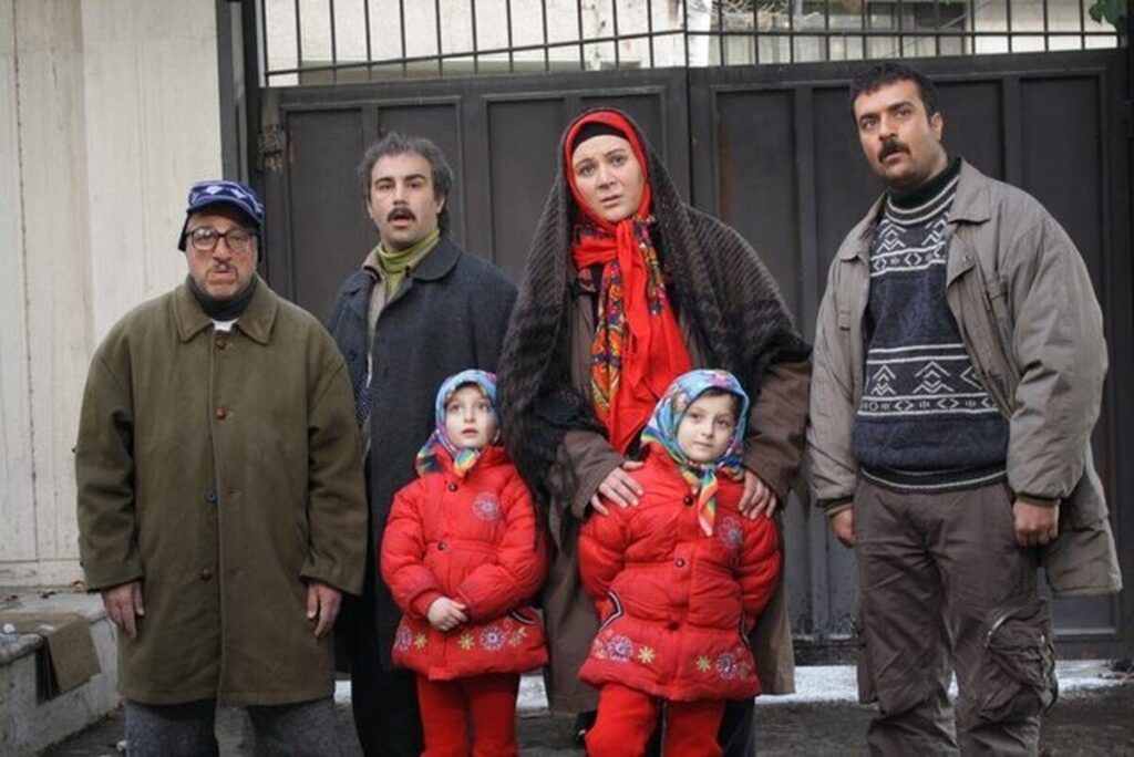 1755427917 145 چرا یک سریال را چند بار می‌بینیم و چرا این