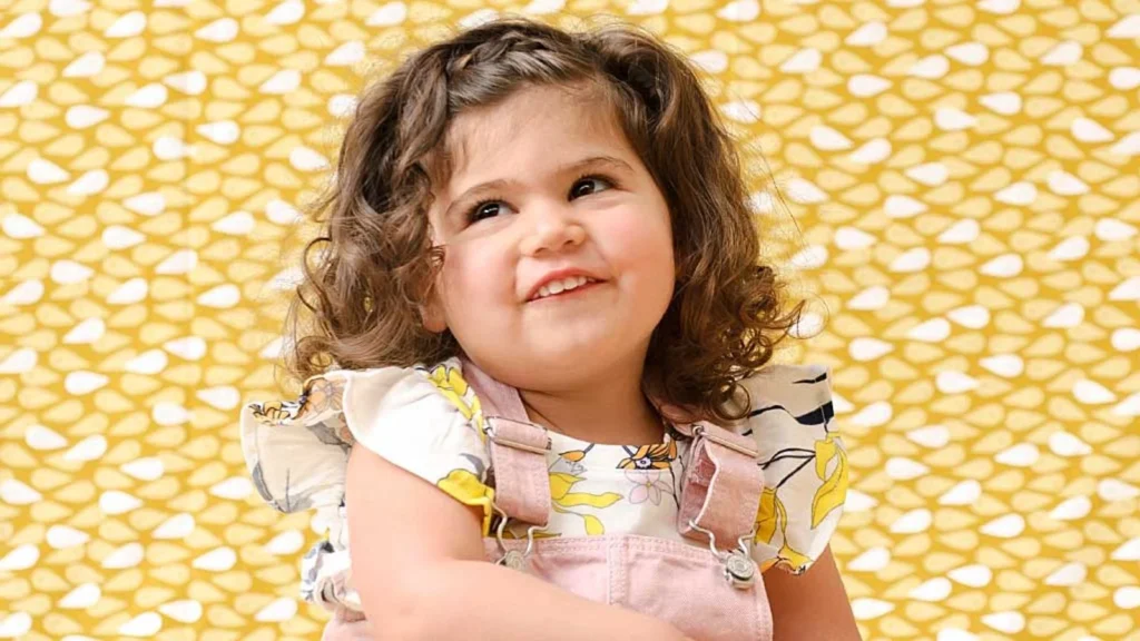 راهنمای پرورش کودک ۲ ساله؛ همه چیزهایی که باید بدانید!_اسکوار 15 1756047640 888 راهنمای پرورش کودک ۲ ساله؛ همه چیزهایی که باید بدانید اسکوار.webp